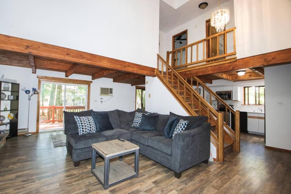 Entire 3 Bedroom Adventure Chalet, Near The Best Of The Poconos Іст-Страудсберг Екстер'єр фото