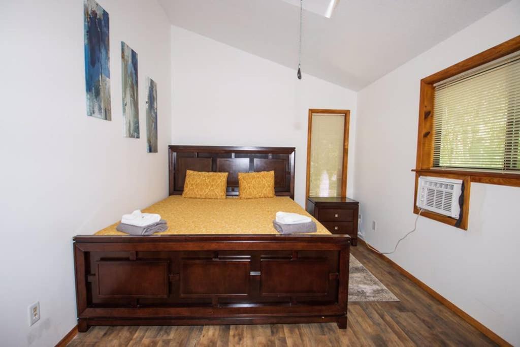 Entire 3 Bedroom Adventure Chalet, Near The Best Of The Poconos Іст-Страудсберг Екстер'єр фото